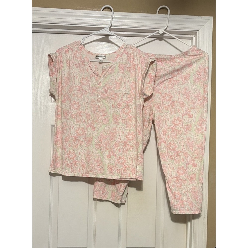 Miss Elaine Short Sleeve Pajama Set Women's Size Small Pink Floral, Capri PJ